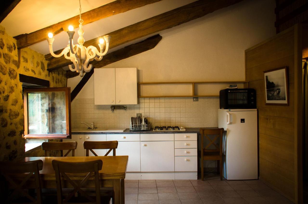 Le Petit Rias Gîte Soleil Saint Maurice en Chalencon Exterior foto